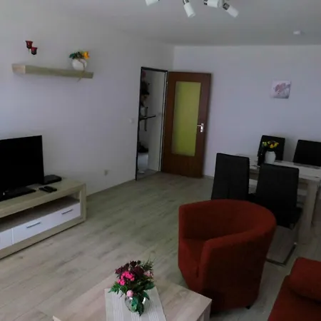 Maggie's Goode Stuuv Apartment